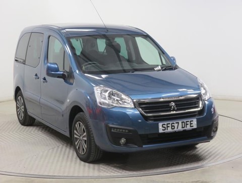 Nearly New WAV Peugeot Partner 1.6BlueHDi 100 Active ETG automatic Nearly New WAV Peugeot Partner 1.6BlueHDi 100 Active ETG automatic