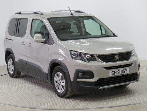 Used Wheelchair Accessible Peugeot Rifter 1.5BlueHDi 100 Allure manual Used Wheelchair Accessible Peugeot Rifter 1.5BlueHDi 100 Allure manual