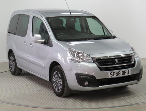 Nearly New WAV Peugeot Partner 1.6BlueHDi 100 Active automatic Nearly New WAV Peugeot Partner 1.6BlueHDi 100 Active automatic