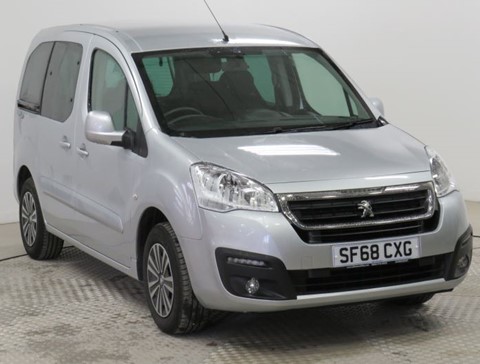 Nearly New WAV Peugeot Partner 1.6BlueHDi 100 Active automatic Nearly New WAV Peugeot Partner 1.6BlueHDi 100 Active automatic