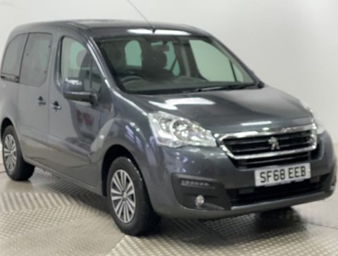 Nearly New WAV Peugeot Partner 1.6BlueHDi 100 Active manual flexi -seating Nearly New WAV Peugeot Partner 1.6BlueHDi 100 Active manual flexi -seating