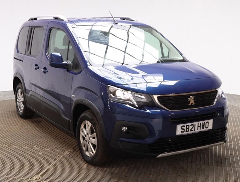 Nearly New WAV Peugeot Rifter 1.5 BlueHDi 100 Allure Premium  5dr