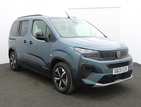 Nearly New WAV Peugeot Rifter 1.5 Blue HDi GT 130 Automatic 4 seats