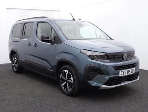 Nearly New WAV Peugeot Rifter 1.5 Blue HDi GT LWB  130 Automatic 3 seats