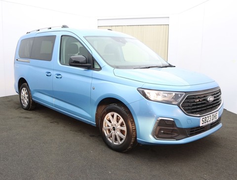 Nearly New WAV Ford Tourneo Grand Connect 2. 0 Eco Titanium manual 3 seats