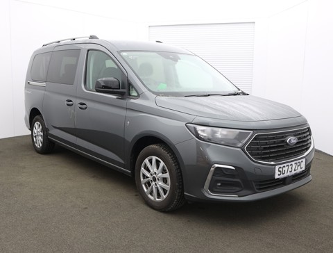 Nearly New WAV Ford Tourneo Grand Connect 4 seats( LWB )  2. 0 Eco Titanium automatic